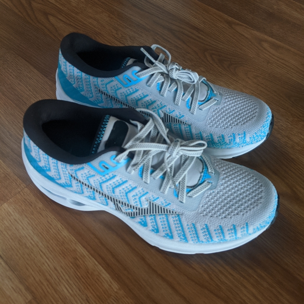 Mizuno Wave Rider 24 - Knit (new in box)